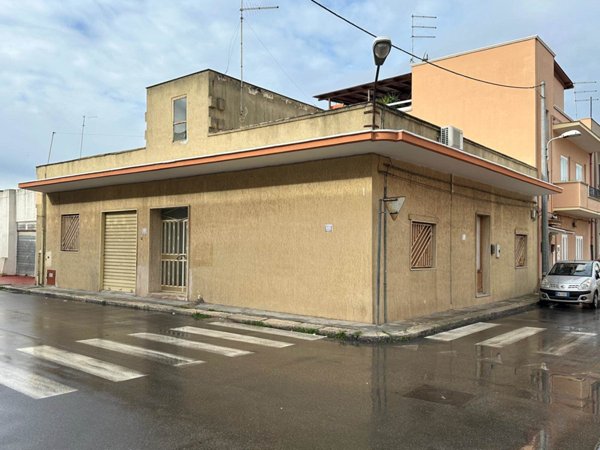 appartamento in vendita a Taranto in zona Talsano