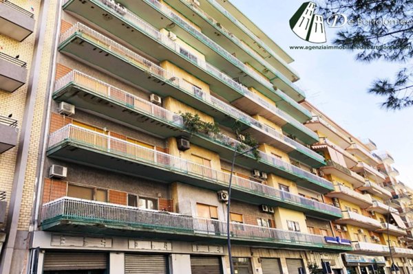 appartamento in vendita a Taranto in zona Tre Carrare-Battisti