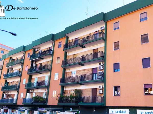 appartamento in vendita a Taranto in zona Italia-Montegranaro