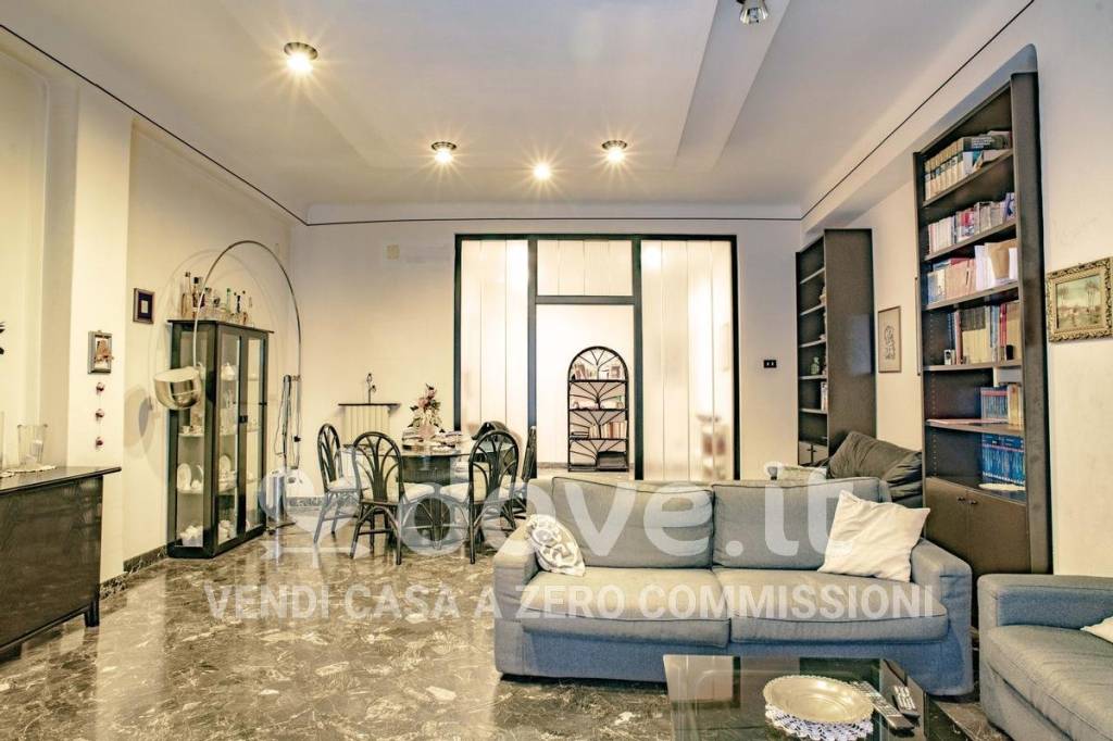 appartamento in vendita a Taranto in zona Borgo