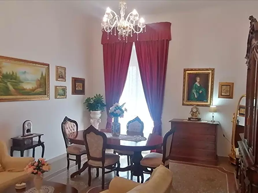 appartamento in vendita a Taranto in zona Borgo