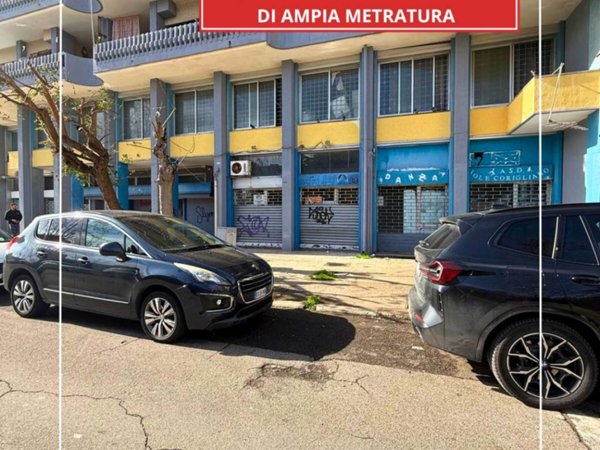 ufficio in vendita a Taranto in zona Tre Carrare-Battisti