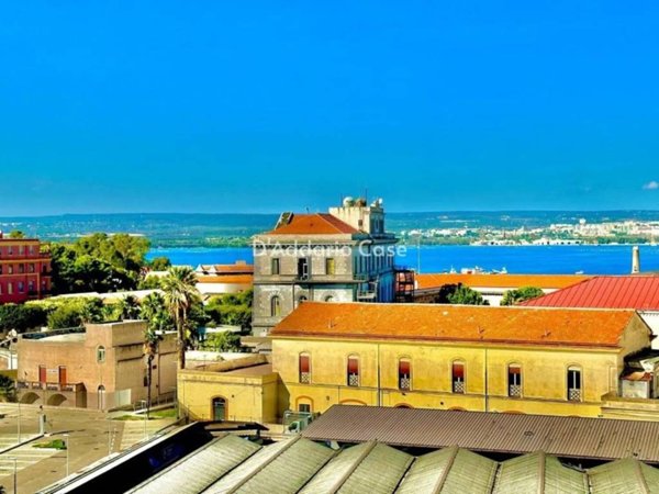 appartamento in vendita a Taranto in zona Tre Carrare-Battisti
