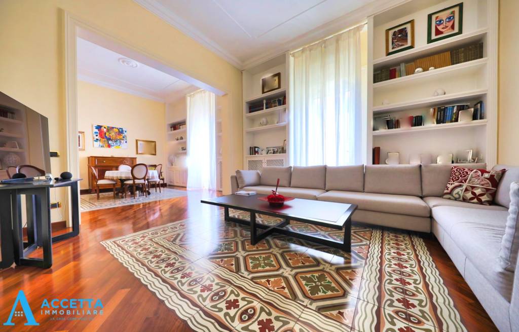 appartamento in vendita a Taranto in zona Borgo