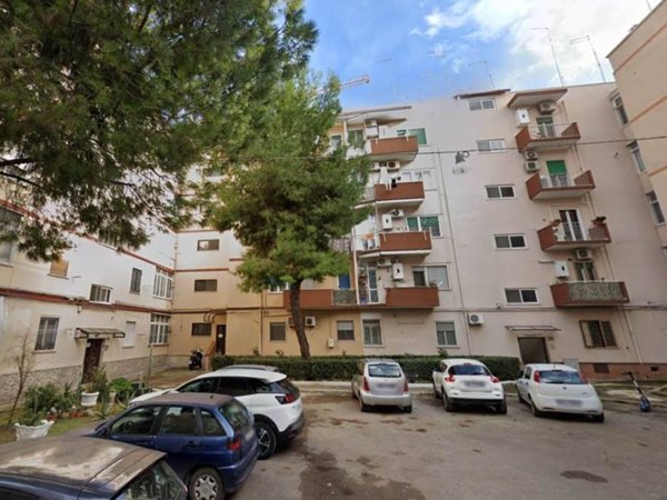 appartamento in vendita a Taranto in zona Tre Carrare-Battisti