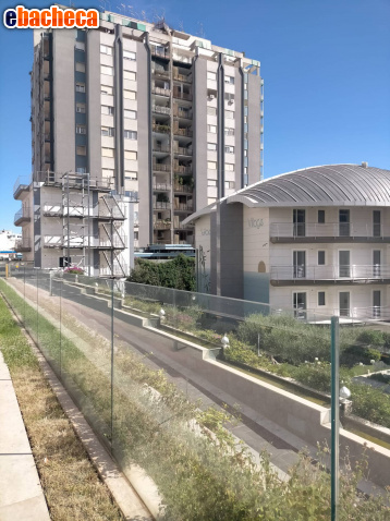 locale commerciale in vendita a Taranto in zona Borgo