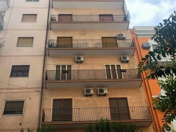 appartamento in vendita a Taranto in zona Italia-Montegranaro