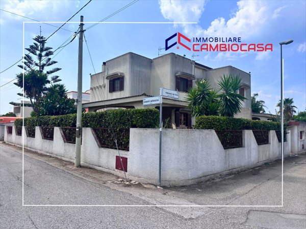 casa indipendente in vendita a Taranto in zona Talsano