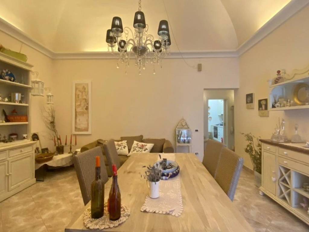 appartamento in vendita a Taranto in zona Borgo