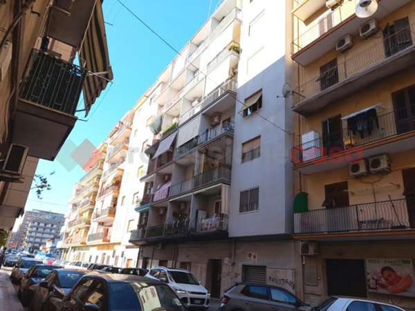 appartamento in vendita a Taranto in zona Tre Carrare-Battisti