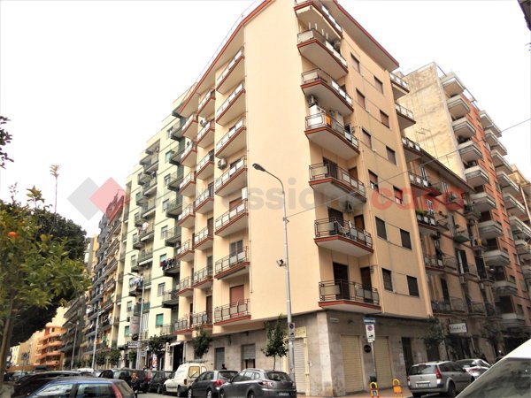 appartamento in vendita a Taranto in zona Tre Carrare-Battisti