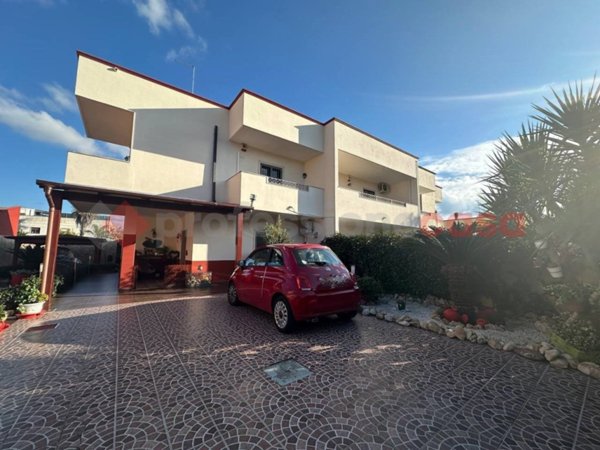 casa indipendente in vendita a Taranto in zona Lama