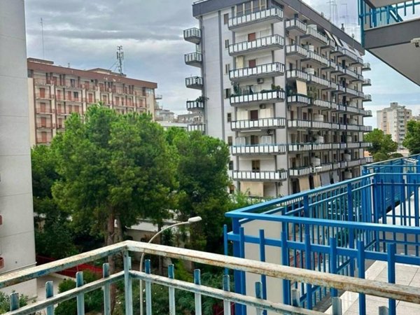 appartamento in vendita a Taranto in zona Italia-Montegranaro