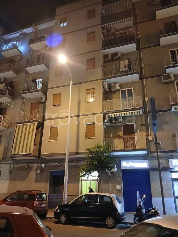 appartamento in vendita a Taranto in zona Tre Carrare-Battisti