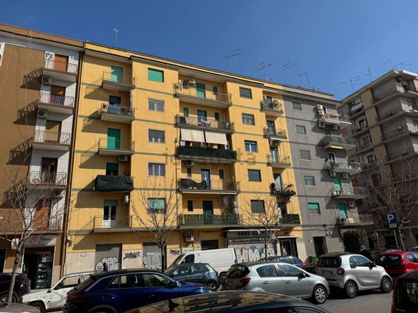 appartamento in vendita a Taranto in zona Italia-Montegranaro