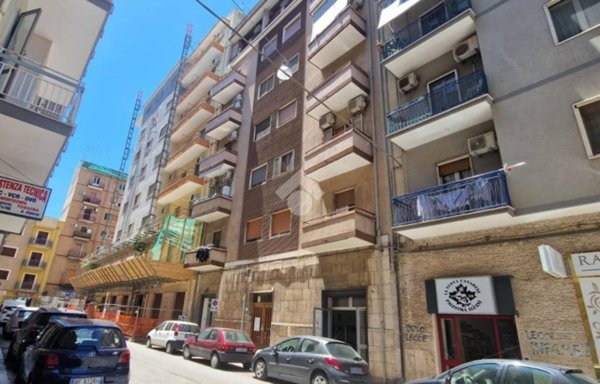 appartamento in vendita a Taranto in zona Tre Carrare-Battisti