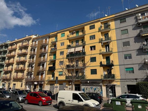 appartamento in vendita a Taranto in zona Italia-Montegranaro