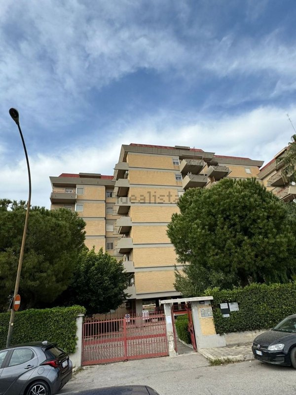 appartamento in vendita a Taranto in zona Solito-Corvisea