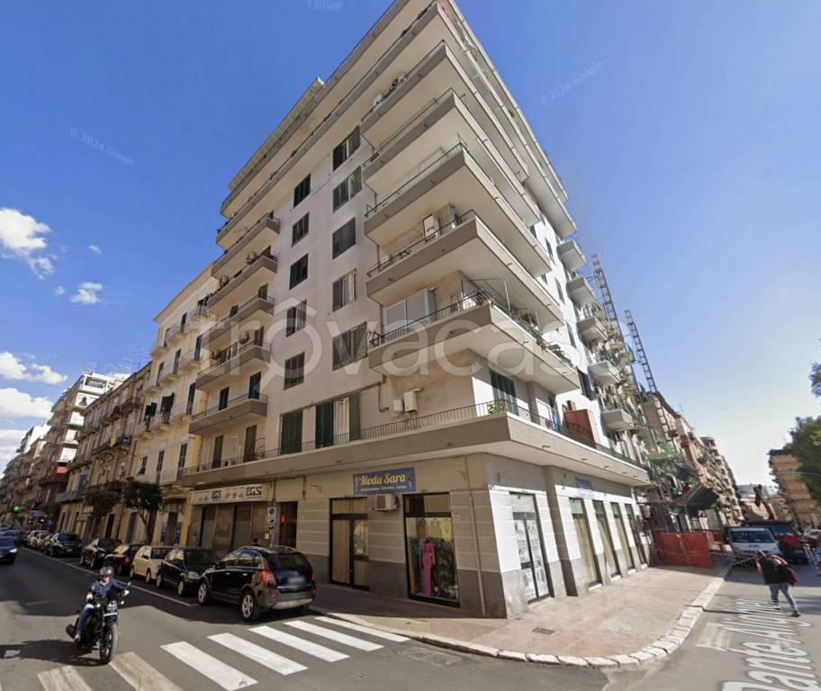 appartamento in vendita a Taranto in zona Tre Carrare-Battisti