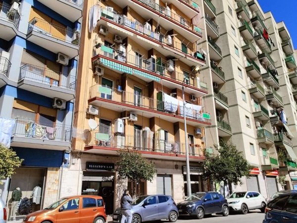 appartamento in vendita a Taranto in zona Tre Carrare-Battisti