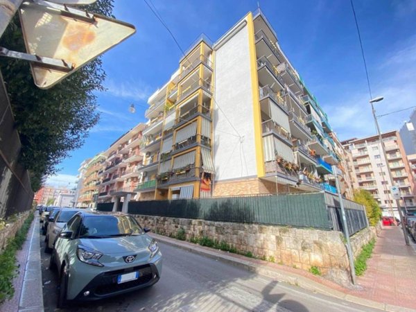 appartamento in vendita a Taranto in zona Tre Carrare-Battisti