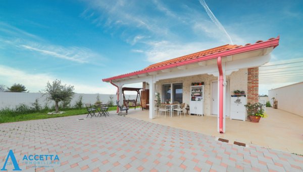 casa indipendente in vendita a Taranto in zona Talsano