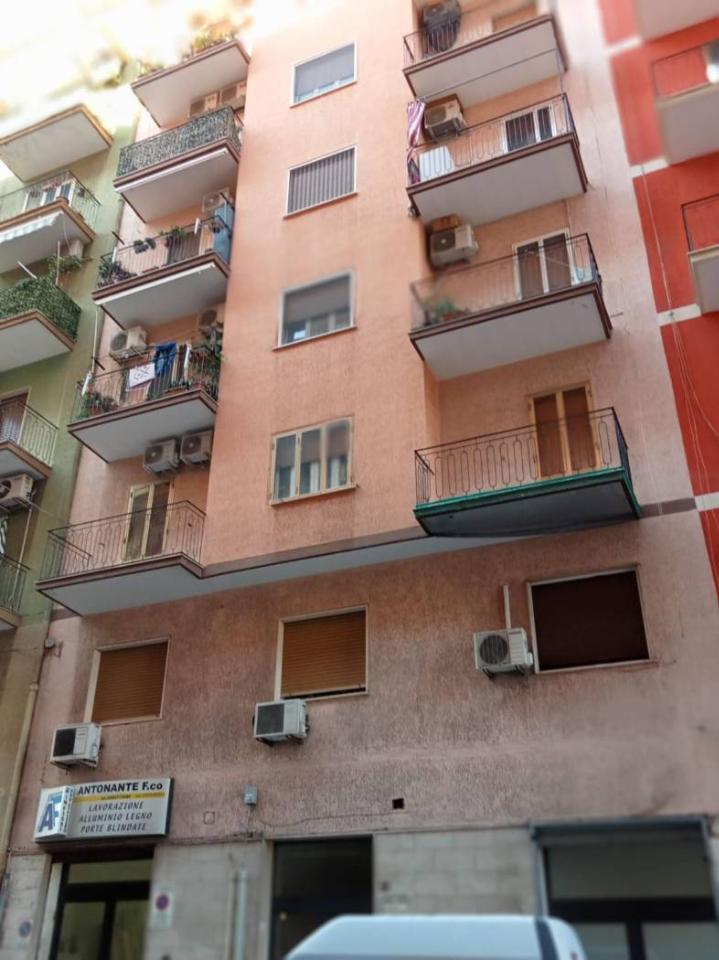 appartamento in vendita a Taranto in zona Tre Carrare-Battisti