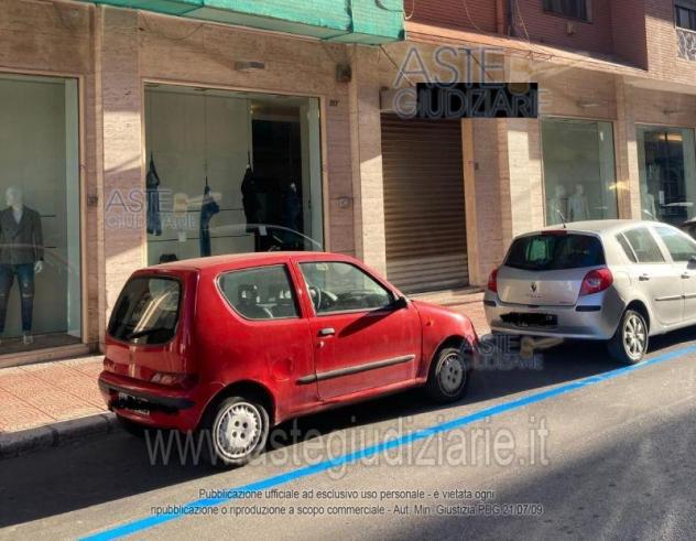 negozio in vendita a Taranto in zona Borgo