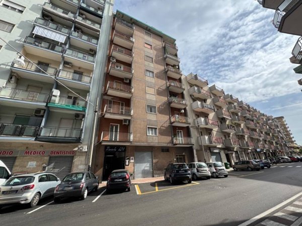appartamento in vendita a Taranto in zona Tre Carrare-Battisti