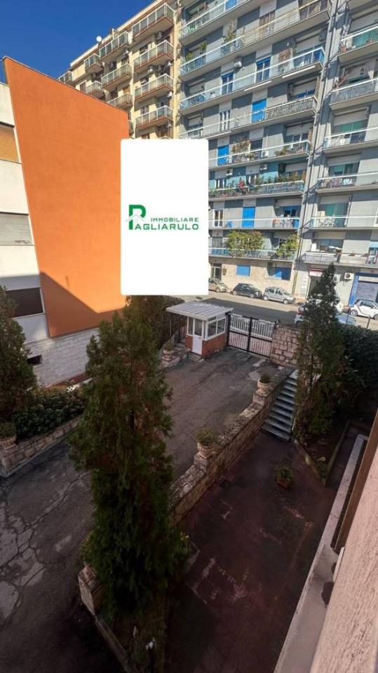 appartamento in vendita a Taranto in zona Italia-Montegranaro