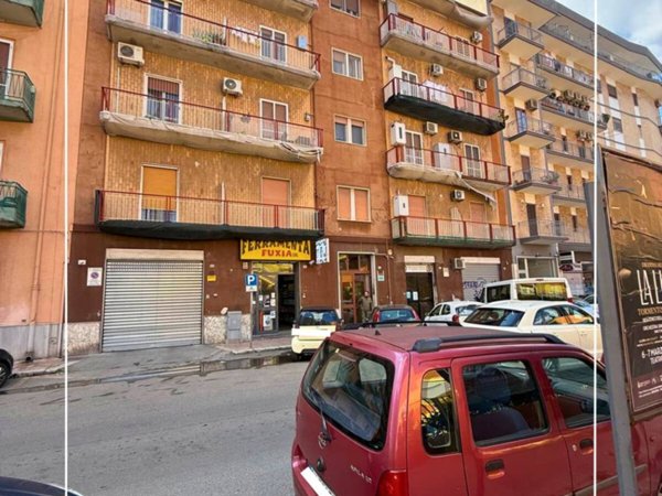 appartamento in vendita a Taranto in zona Tre Carrare-Battisti