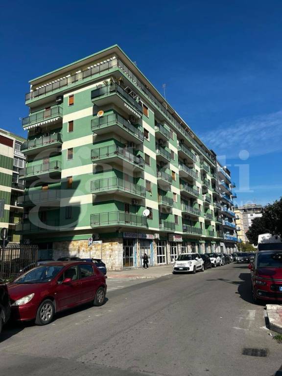 appartamento in vendita a Taranto in zona Tre Carrare-Battisti