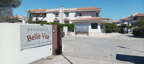 casa indipendente in vendita a Taranto in zona Talsano