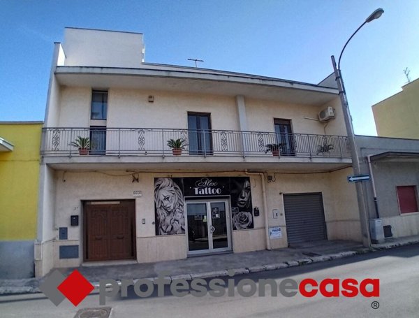 casa indipendente in vendita a Taranto in zona Solito-Corvisea