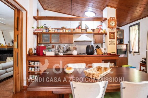 casa indipendente in vendita a Taranto in zona Solito-Corvisea