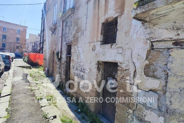 appartamento in vendita a Taranto in zona Borgo Antico