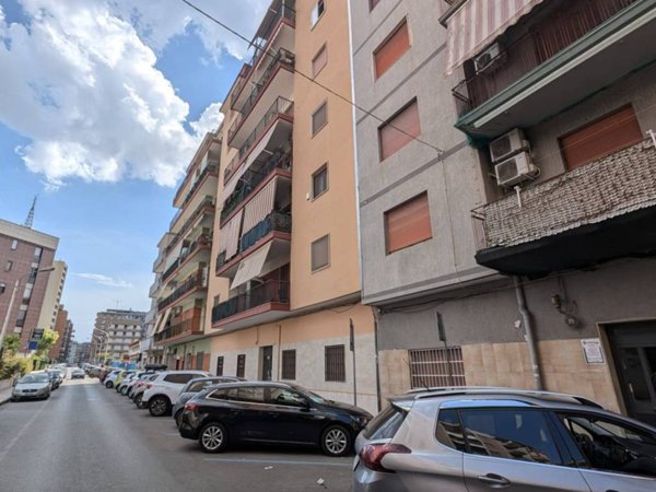 appartamento in vendita a Taranto in zona Tre Carrare-Battisti