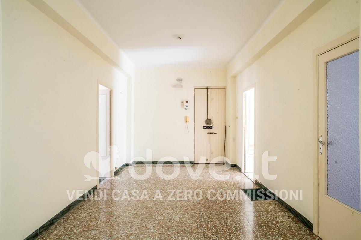 appartamento in vendita a Taranto in zona Tre Carrare-Battisti