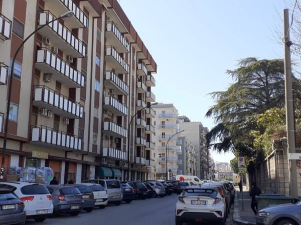 appartamento in vendita a Taranto in zona Tre Carrare-Battisti