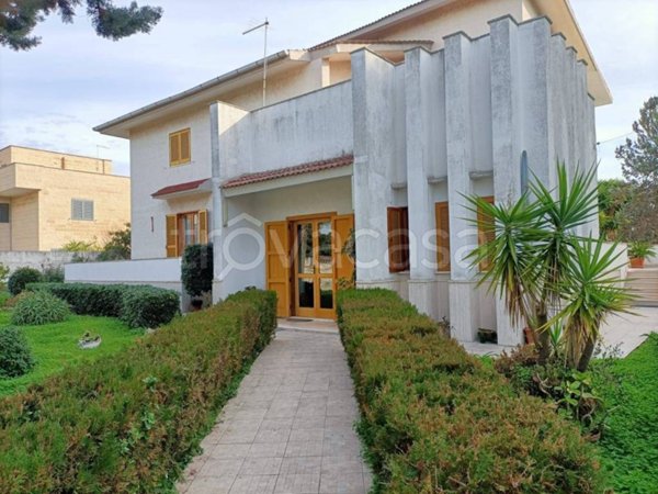 casa indipendente in vendita a Taranto in zona Carelli
