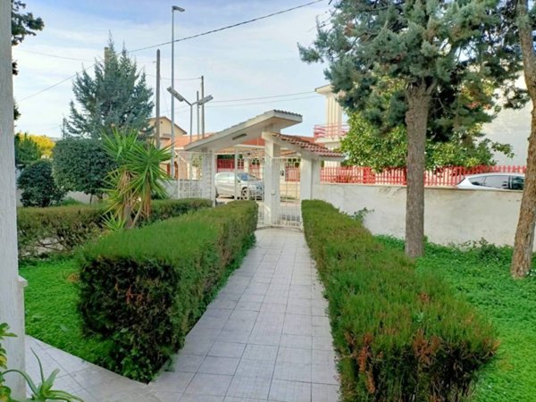 casa indipendente in vendita a Taranto in zona Carelli