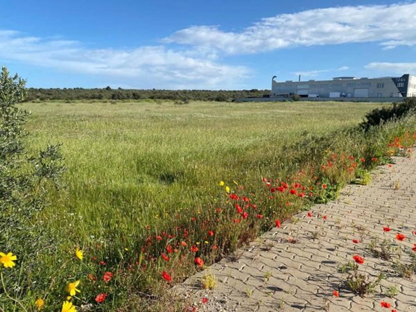 terreno edificabile in vendita a Taranto in zona Paolo VI