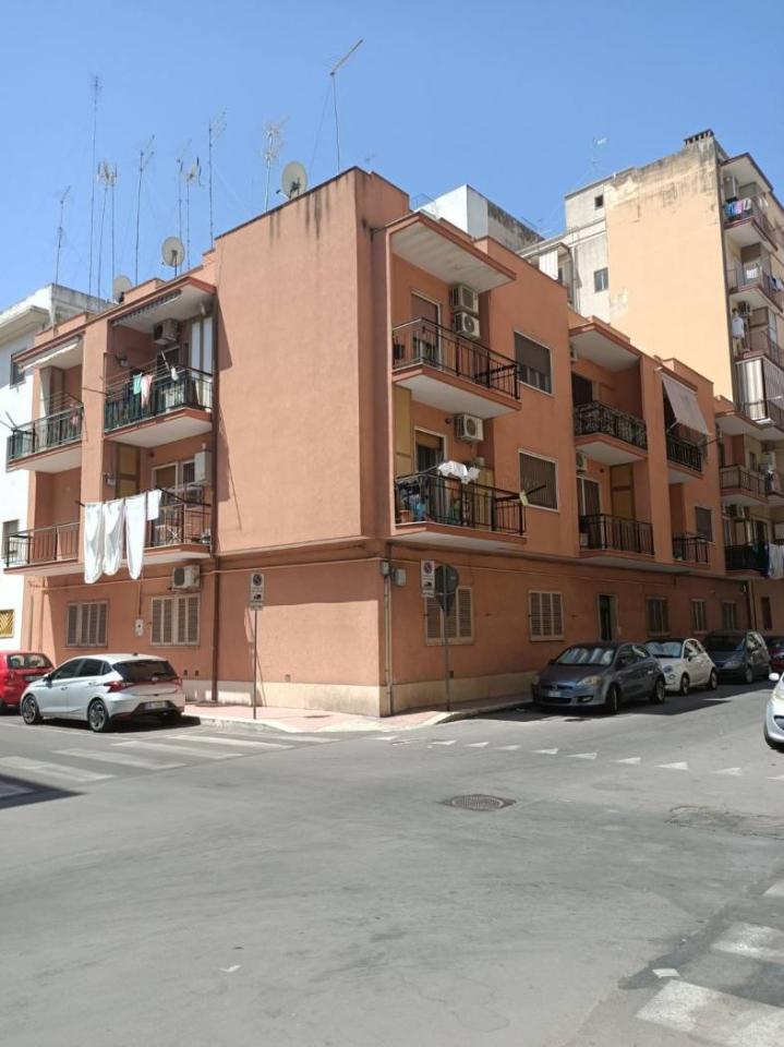 appartamento in vendita a Taranto in zona Solito-Corvisea