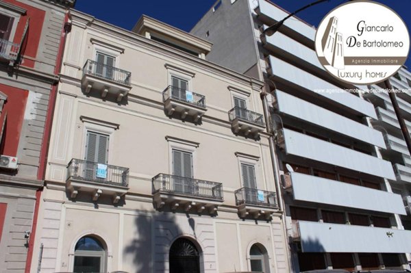 appartamento in vendita a Taranto in zona Borgo