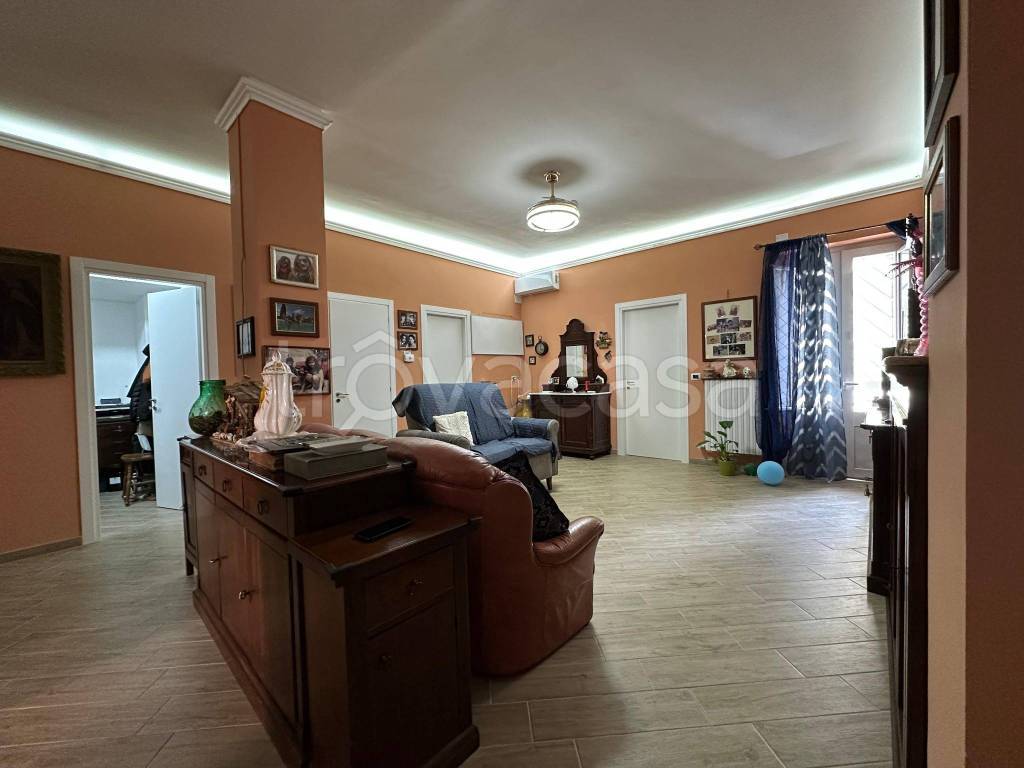 appartamento in vendita a Taranto in zona Italia-Montegranaro