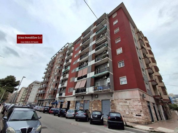 appartamento in vendita a Taranto in zona Tre Carrare-Battisti