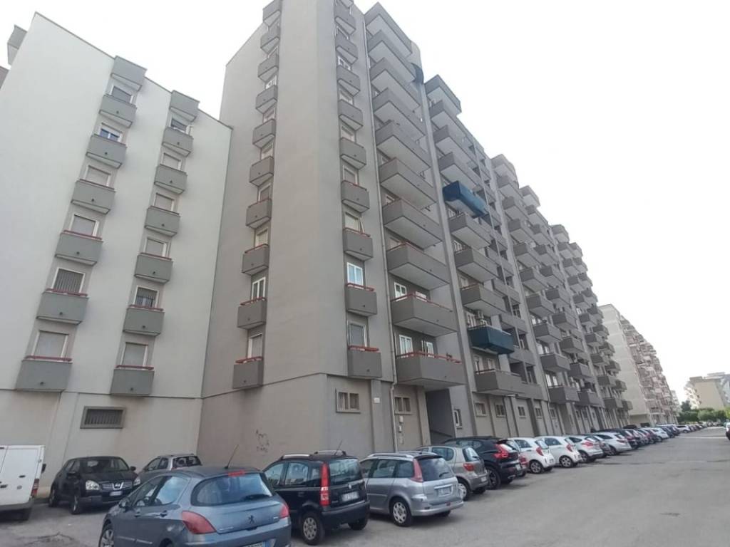 appartamento in vendita a Taranto in zona Lama
