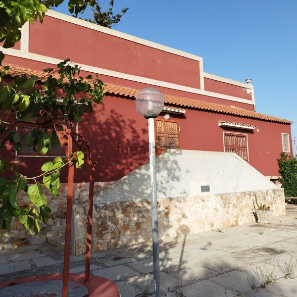 casa indipendente in vendita a Taranto