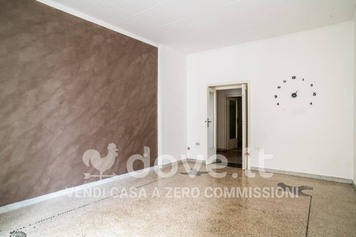 appartamento in vendita a Taranto in zona Tre Carrare-Battisti
