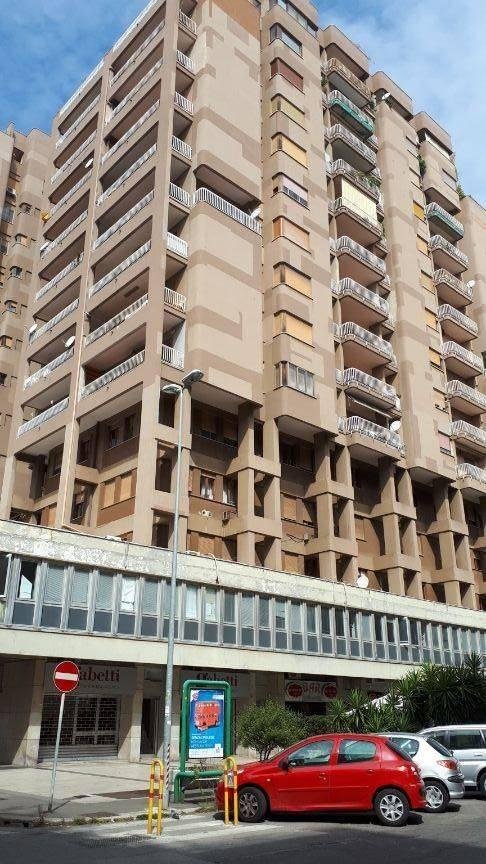 appartamento in vendita a Taranto in zona Tre Carrare-Battisti